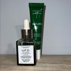 Sunday Riley U.F.O. Face Oil Bottle with Saturn Sulfur Spot Treatment Mask